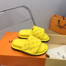 Louis Vuitton Slippers